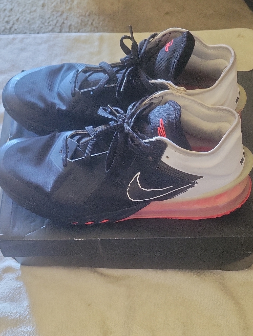 Lebron 18 Low Shoes